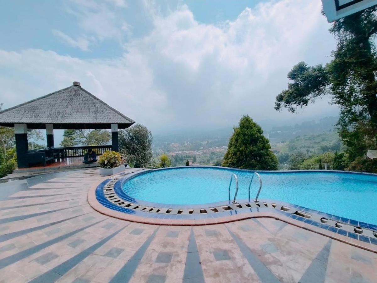 Villa Santika Puncak Pass Cimacan Zewnętrze zdjęcie